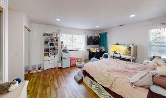 217 MARINE Dr, Brookings, OR 97415