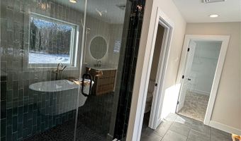 21 Two Rod Rd, Alden, NY 14004