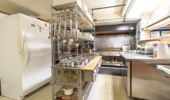 708 N MONROE St, Abingdon, IL 61410