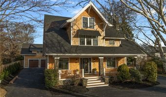 14 Kay Blvd, Middletown, RI 02842