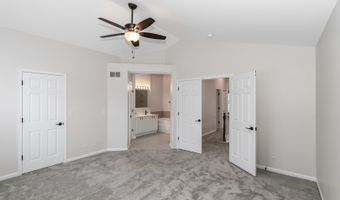 7 Shade Tree Ct, Algonquin, IL 60102