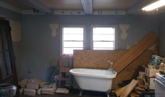 411 Hedges St, Ashville, OH 43103