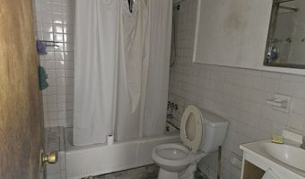 39 Roosevelt St, Bridgeport, CT 06608