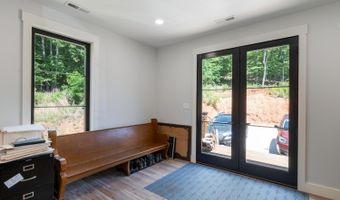 929 Poor House Farm Rd, Amherst, VA 24521