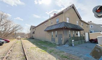 332 River St, Woonsocket, RI 02895