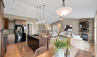 316 34th St SE, Altoona, IA 50009