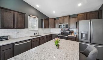 1301 S 11th St, Adel, IA 50003