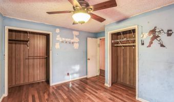 710 Field St, Altamont, IL 62411