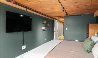 1 Tupperware Dr 138, North Smithfield, RI 02896