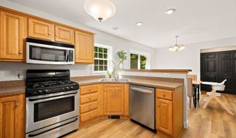 15 Silver Dawn Rd, Campton, NH 03223