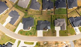 6048 Majestic Waters Dr, Benton, AR 72019