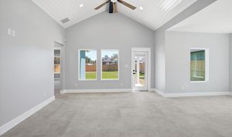 741 S 10th St, Aransas Pass, TX 78336