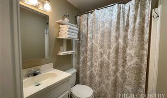 430 Laurel Ridge Rd, Banner Elk, NC 28604