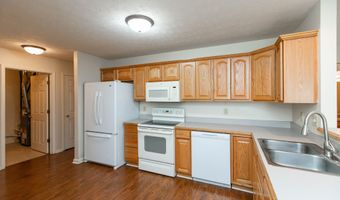 225 Waterford Ct, Avon, IN 46123