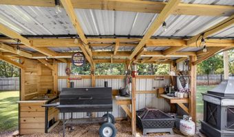 726 BERNARD COUCH Dr, Anniston, AL 36207