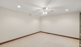 1403 Maple Dr, Adel, IA 50003