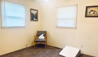 923 Rosemary St, Aurora, MO 65605