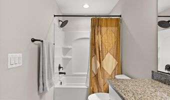 117 MALLARD Dr, Lake Frederick, VA 22630