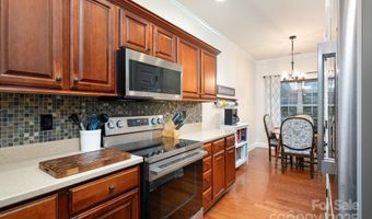 11 Dansford Ln, Arden, NC 28704