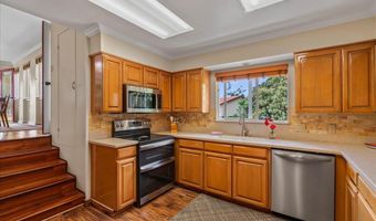 35 Kau St, Kula, HI 96790