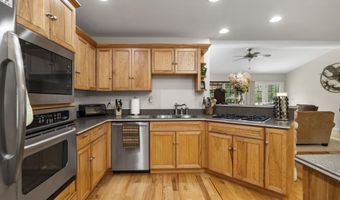 9550 Lakeside Dr, Alden, MI 49612
