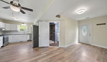 916 Oak St, Adrian, MI 49221