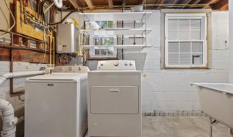 8524 DOTER Dr, Alexandria, VA 22308