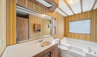 16578 Blue Horse Rd, Anderson, CA 96007