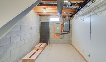 1364 Killian Rd, Akron, OH 44312