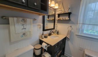 910 16th St, Auburn, NE 68305