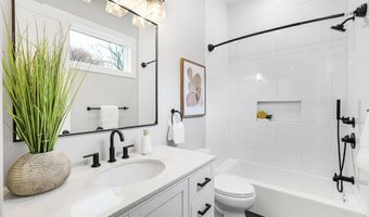 8525 RALEIGH Ave, Annandale, VA 22003