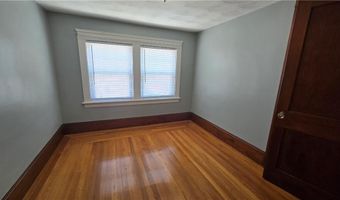 28 Crawford St, Cranston, RI 02910