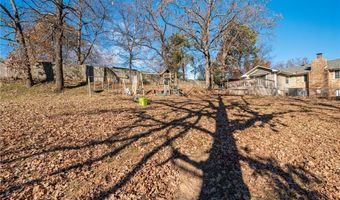 111 Oak St, Arkoma, OK 74901