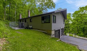 41 Elbow Hill Rd, Brookfield, CT 06804