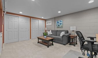 280 RIVER Dr, Appleton, WI 54915