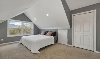 17 Croto Ln, Albany, NH 03818