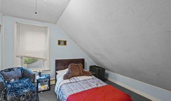 106 Providence Ave, East Providence, RI 02915