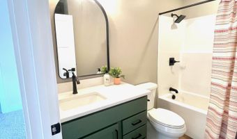 1028 26th St, Allegan, MI 49010