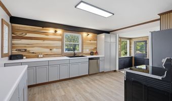 410 18th St, Bedford, IN 47421