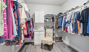 682 STUART Rd, Adkins, TX 78101