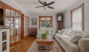 24 Thurston Ave, Newport, RI 02840