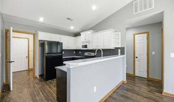 218 Hillside Dr, Baldwin City, KS 66006