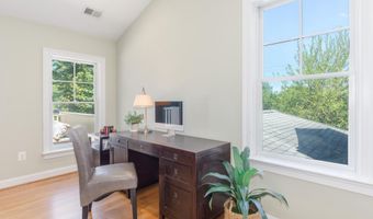 5601 VERNON Pl, Bethesda, MD 20817