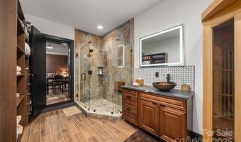 41 Ben Lippen School Rd, Asheville, NC 28806