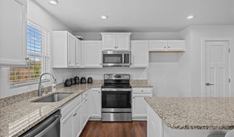 2034 Wexley Ct, Boiling Springs, SC 29316