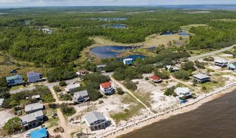 6 Kingfish St, Alligator Point, FL 32346