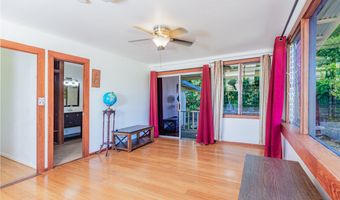 16 HAAHEO Rd, Hilo, HI 96720