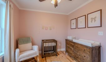 19 Magnolia Hill Rd, Bangor, ME 04401