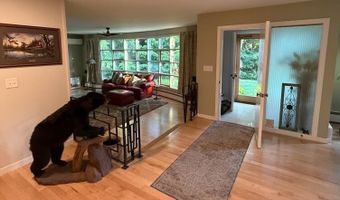 281 Clyde Rd, Bangor, ME 04401
