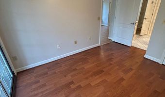 6924 FAIRFAX Dr #140, Arlington, VA 22213